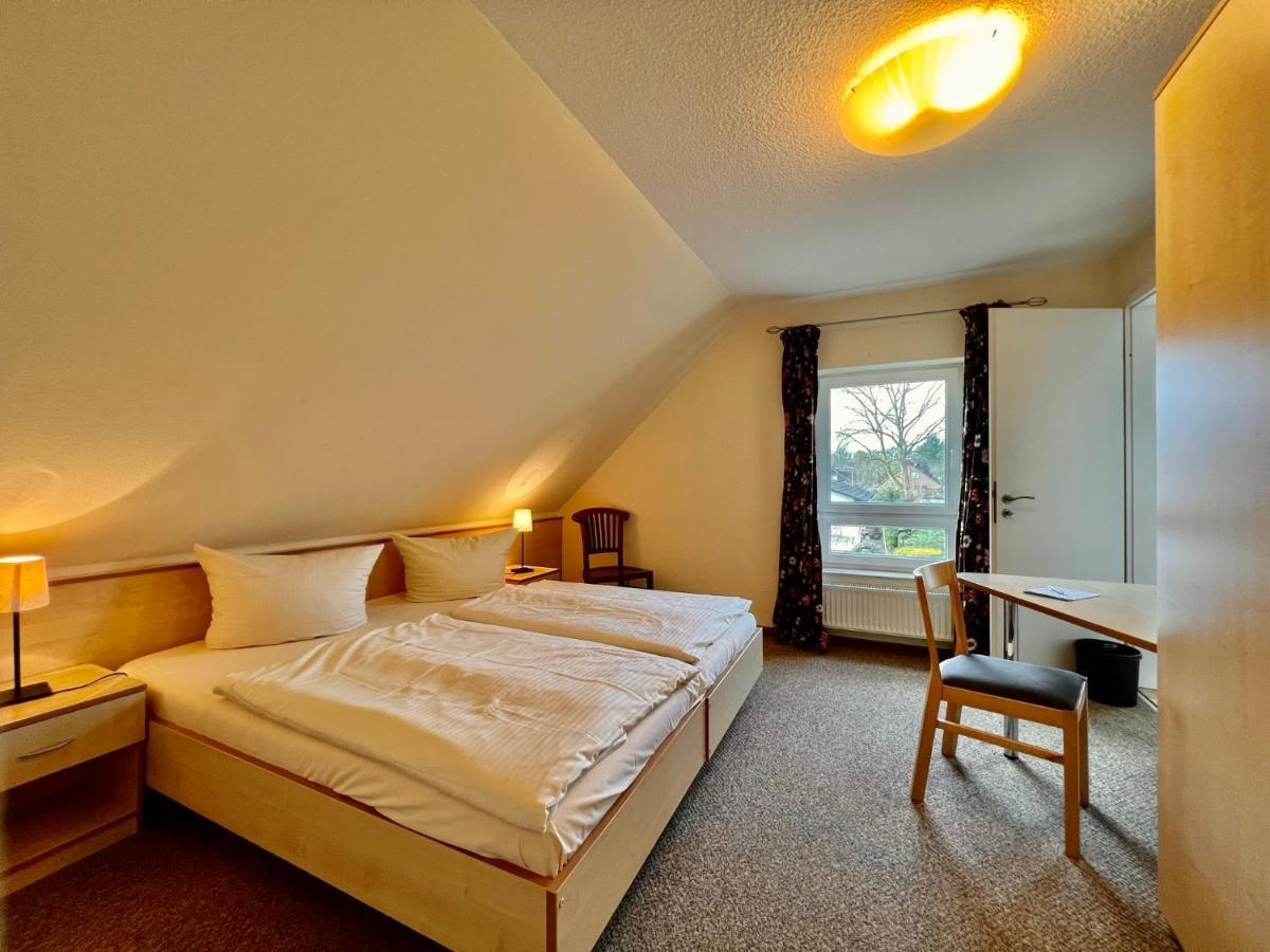 Gaestehaus Suedheide Hambuhren ภายนอก รูปภาพ