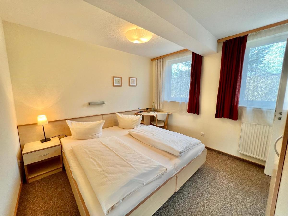 Gaestehaus Suedheide Hambuhren ภายนอก รูปภาพ