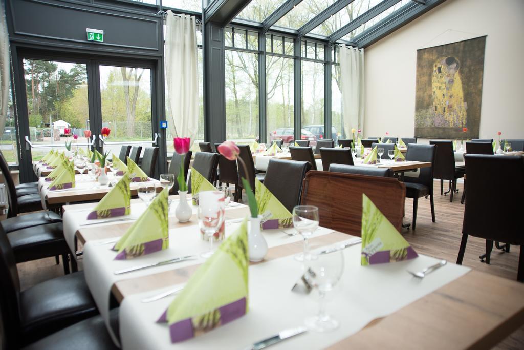 Gaestehaus Suedheide Hambuhren ภายนอก รูปภาพ