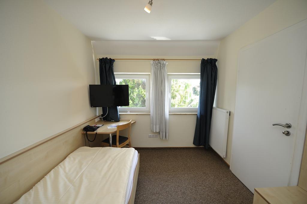 Gaestehaus Suedheide Hambuhren ภายนอก รูปภาพ